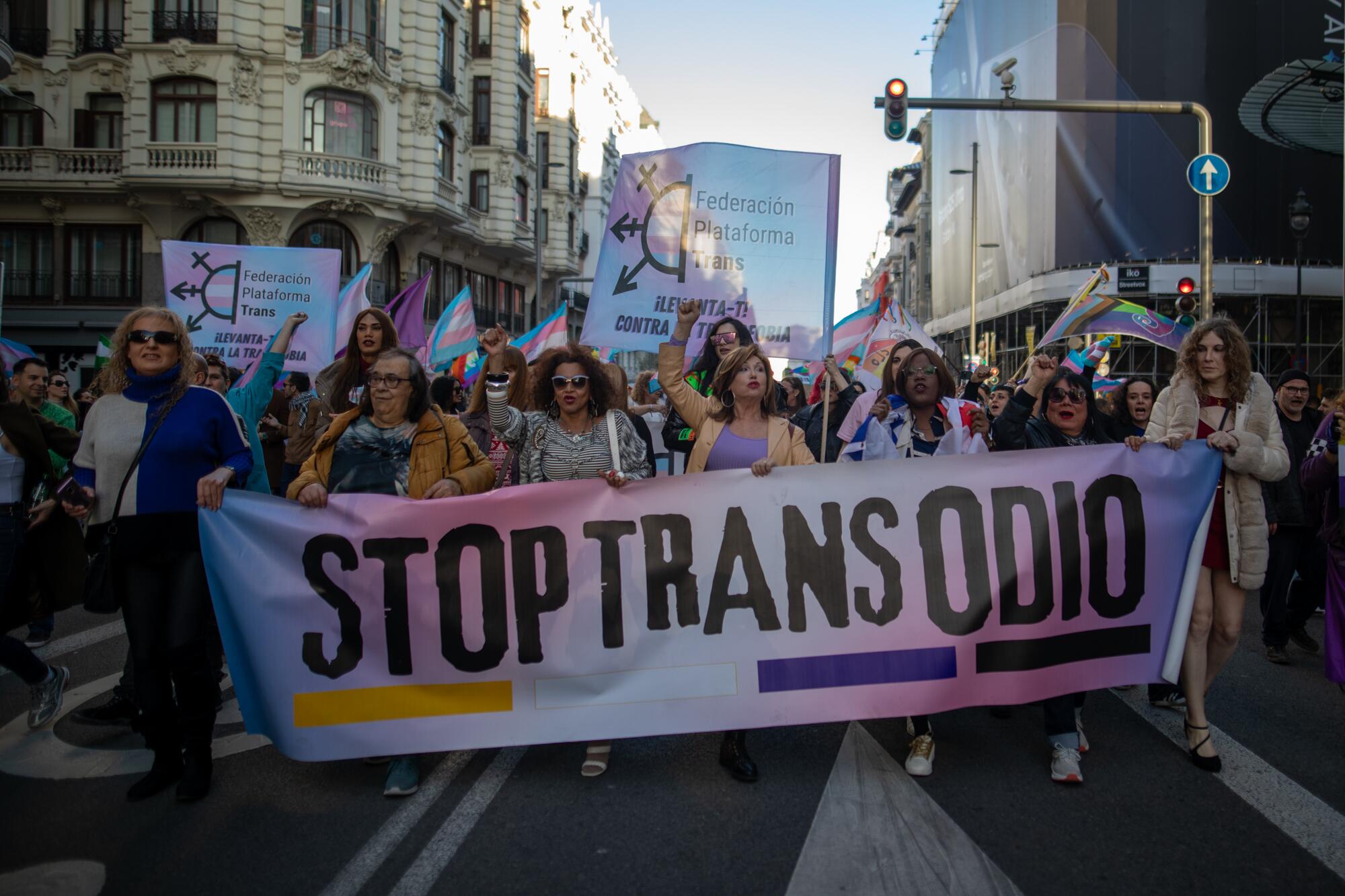 Mani Trans Anti odio - 9